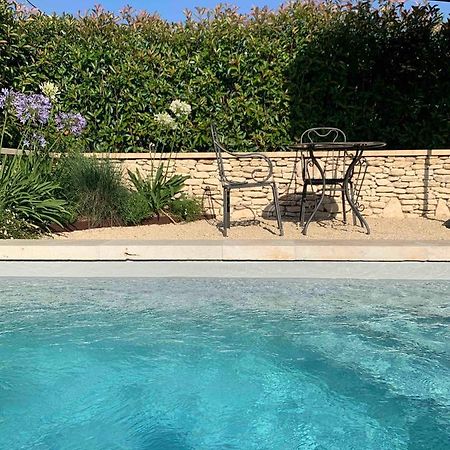 Villa Le Cabanon De Livia Avec Piscine Privee Cucuron Exterior foto