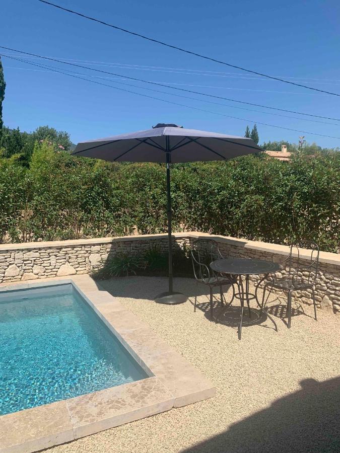 Villa Le Cabanon De Livia Avec Piscine Privee Cucuron Exterior foto