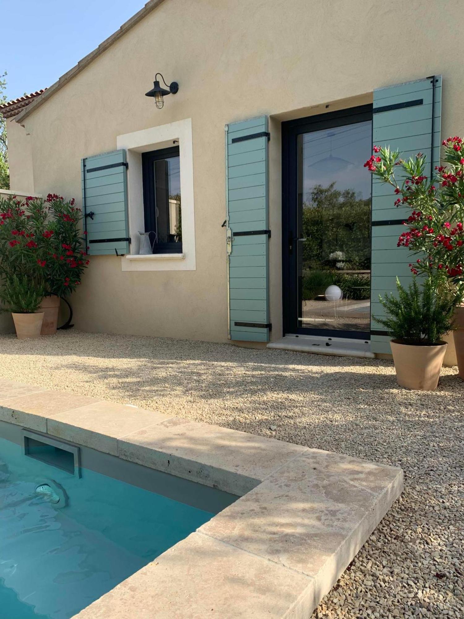 Villa Le Cabanon De Livia Avec Piscine Privee Cucuron Exterior foto